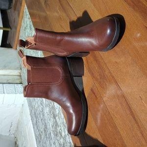 Chelsea Boots NEVER WORN